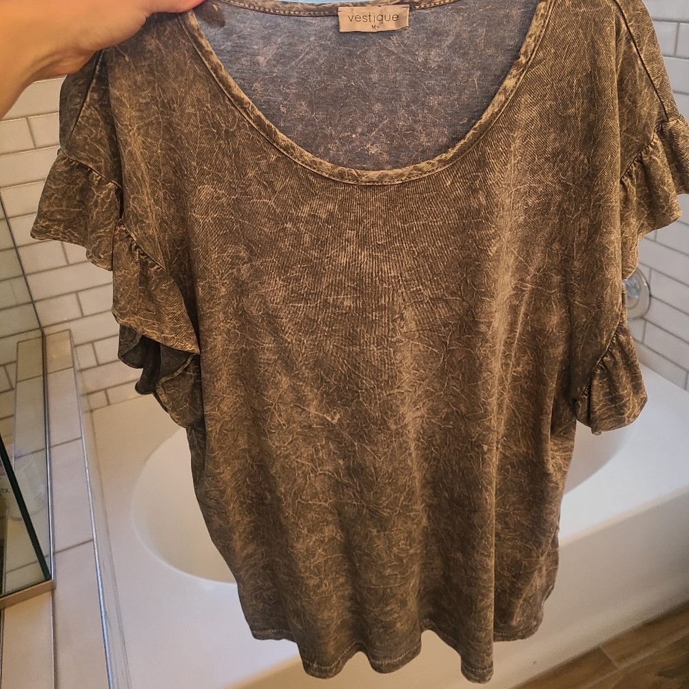 Vestique Acid Wash Tee